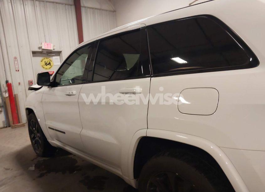 Photo 15 of 2019 Jeep Grand CHEROKEE ALTITUDE 4X4 (VIN 1C4RJFAG1KC694590)