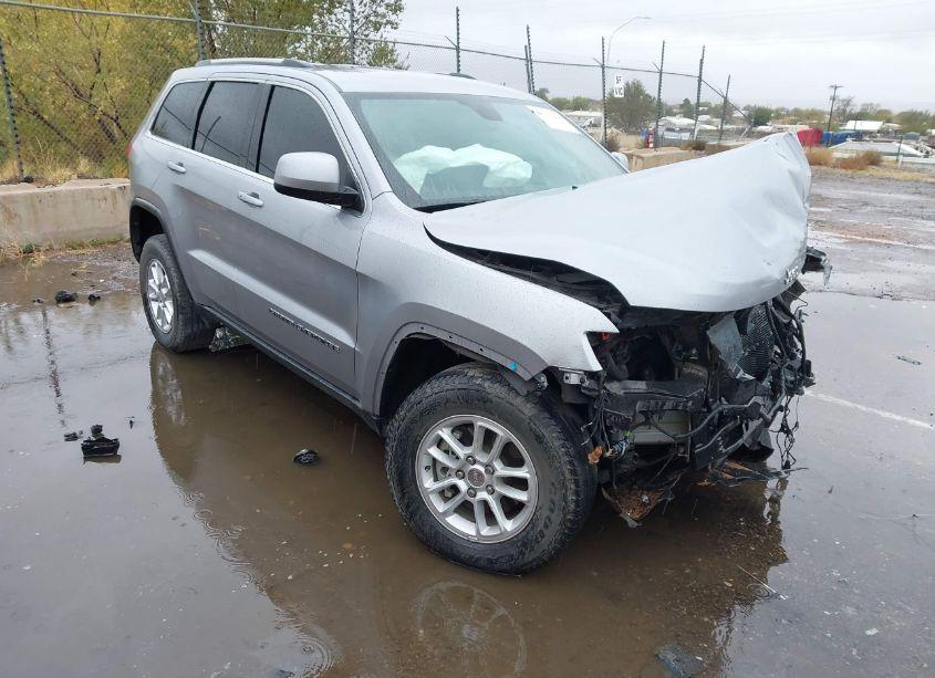2019 Jeep Grand CHEROKEE LAREDO E 4X4 (VIN 1C4RJFAG1KC719715) main photo