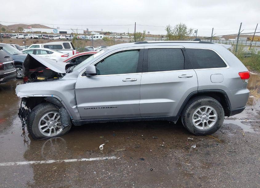 Photo 14 of 2019 Jeep Grand CHEROKEE LAREDO E 4X4 (VIN 1C4RJFAG1KC719715)