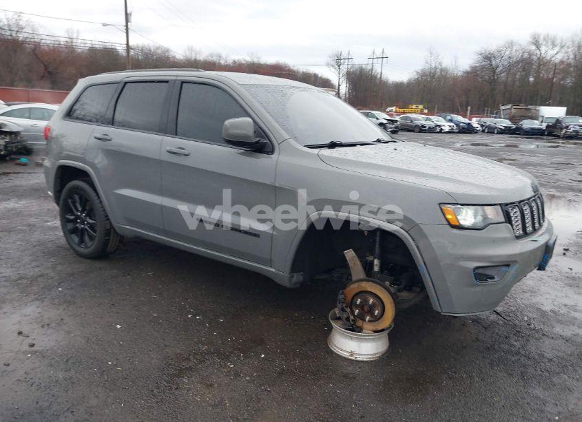 2020 Jeep Grand CHEROKEE ALTITUDE 4X4 (VIN 1C4RJFAG1LC207857) main photo