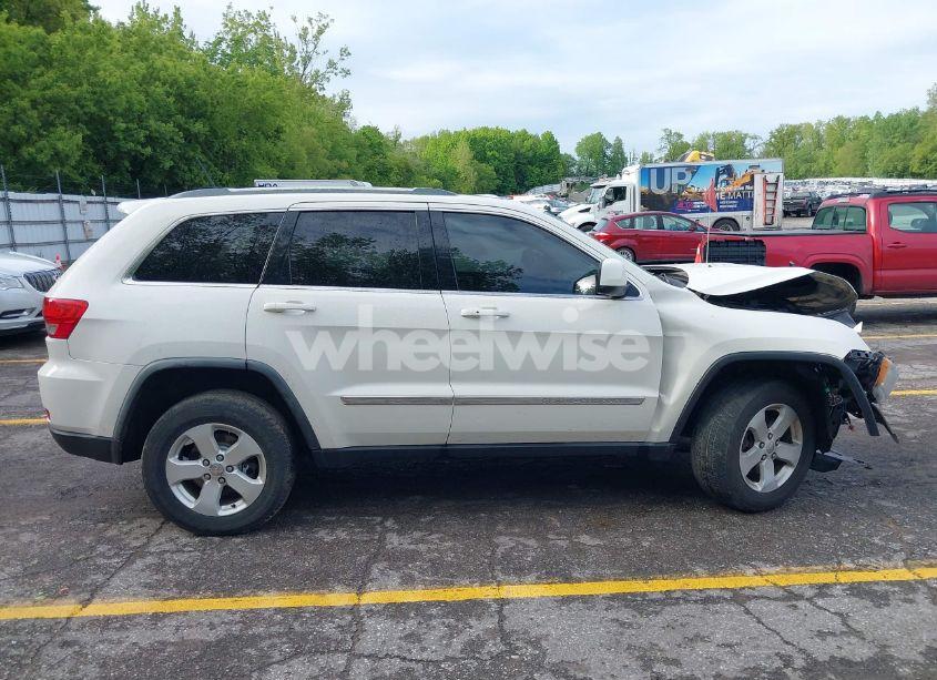 Photo 14 of 2012 Jeep Grand CHEROKEE LAREDO (VIN 1C4RJFAG2CC103605)