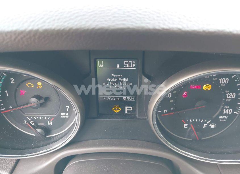 Photo 16 of 2012 Jeep Grand CHEROKEE LAREDO (VIN 1C4RJFAG2CC103605)