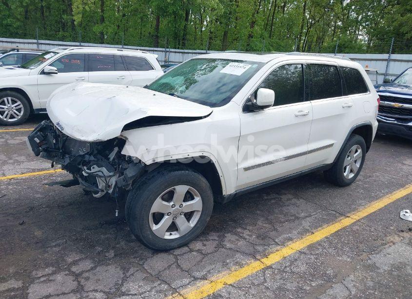 Photo 2 of 2012 Jeep Grand CHEROKEE LAREDO (VIN 1C4RJFAG2CC103605)
