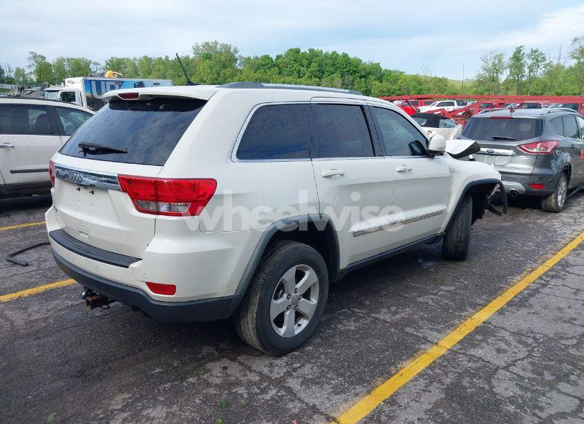 Photo 4 of 2012 Jeep Grand CHEROKEE LAREDO (VIN 1C4RJFAG2CC103605)
