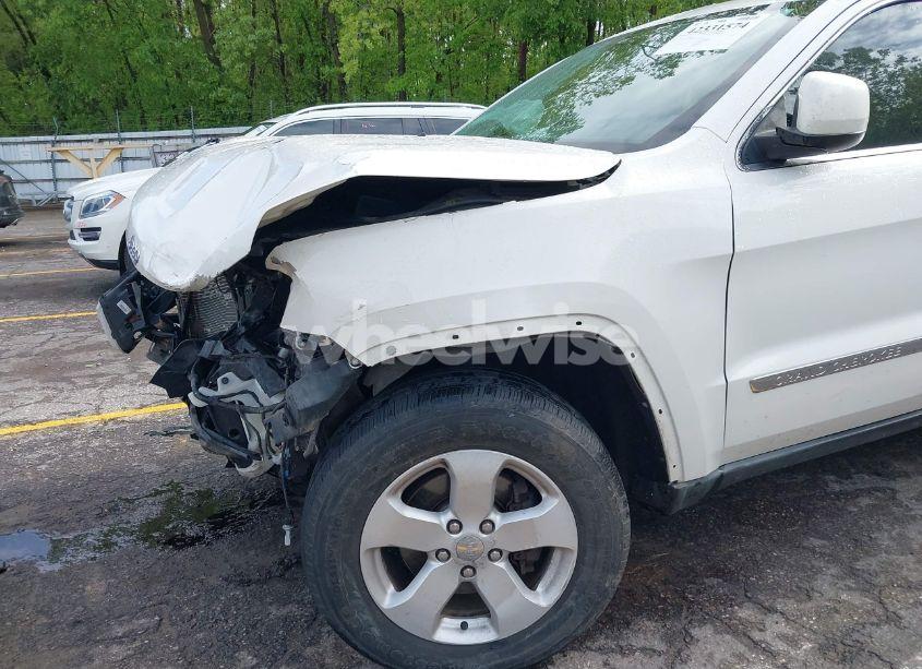 Photo 6 of 2012 Jeep Grand CHEROKEE LAREDO (VIN 1C4RJFAG2CC103605)