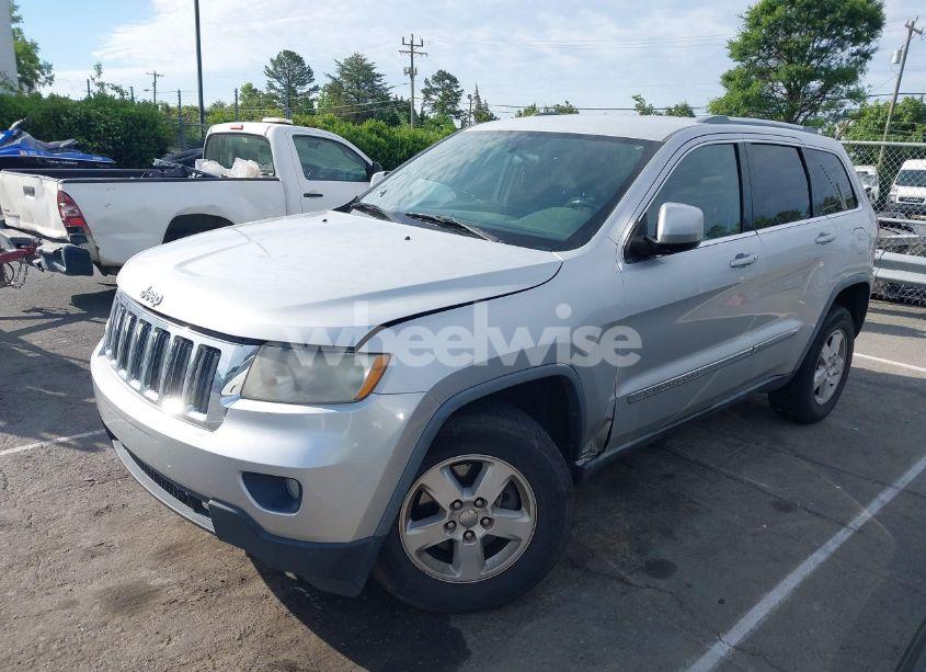 Photo 2 of 2012 Jeep Grand CHEROKEE LAREDO (VIN 1C4RJFAG2CC135762)