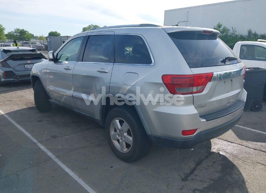 Photo 3 of 2012 Jeep Grand CHEROKEE LAREDO (VIN 1C4RJFAG2CC135762)