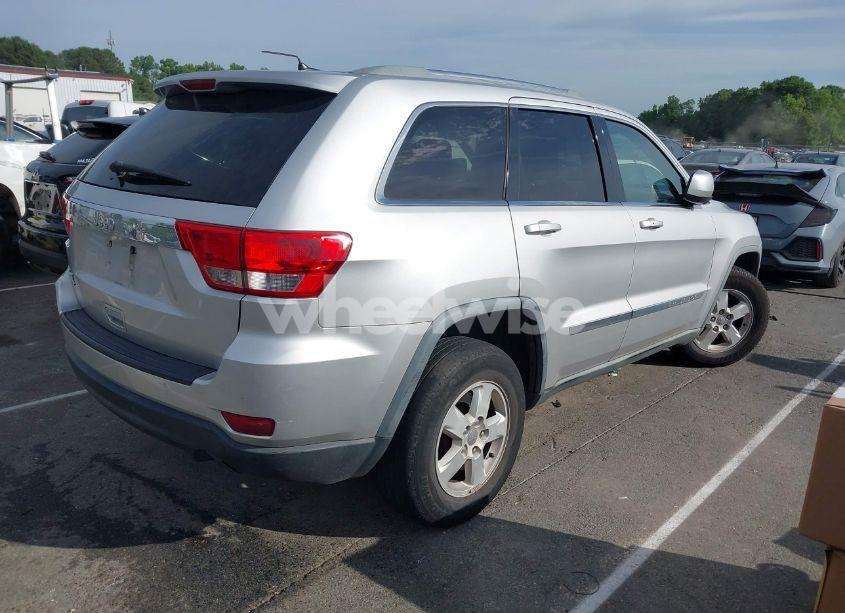 Photo 4 of 2012 Jeep Grand CHEROKEE LAREDO (VIN 1C4RJFAG2CC135762)