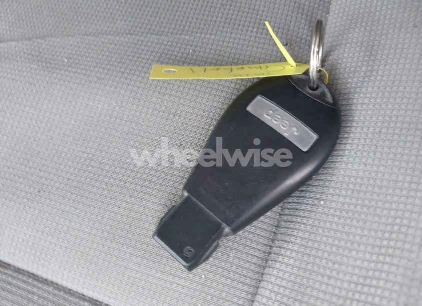 Photo 11 of 2012 Jeep Grand CHEROKEE LAREDO (VIN 1C4RJFAG2CC161116)