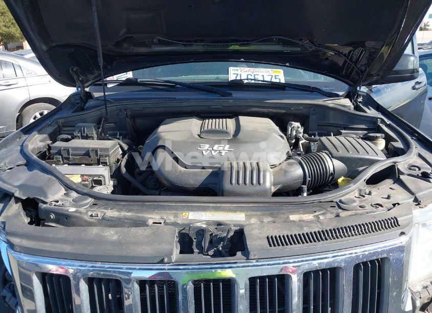 Photo 10 of 2012 Jeep Grand CHEROKEE LAREDO (VIN 1C4RJFAG2CC176277)