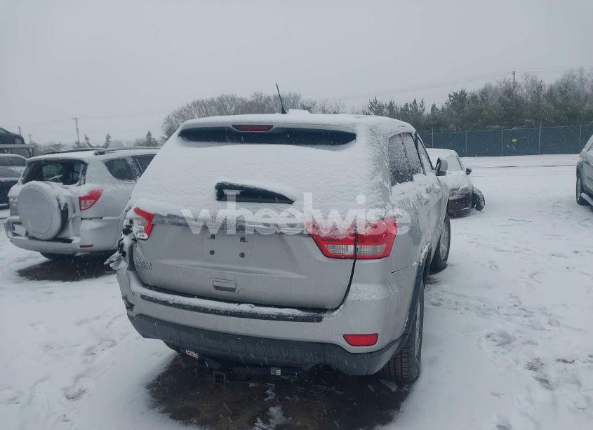 Photo 16 of 2012 Jeep Grand CHEROKEE LAREDO (VIN 1C4RJFAG2CC188882)