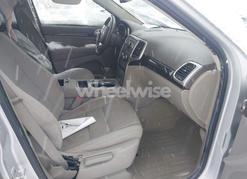 Photo 5 of 2012 Jeep Grand CHEROKEE LAREDO (VIN 1C4RJFAG2CC188882)