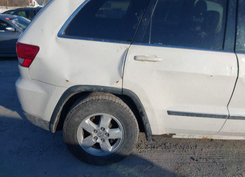 Photo 14 of 2012 Jeep Grand CHEROKEE LAREDO (VIN 1C4RJFAG2CC189885)