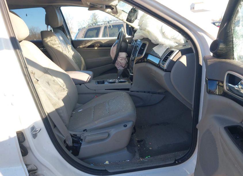 Photo 5 of 2012 Jeep Grand CHEROKEE LAREDO (VIN 1C4RJFAG2CC189885)