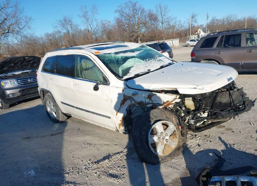 Photo 6 of 2012 Jeep Grand CHEROKEE LAREDO (VIN 1C4RJFAG2CC189885)