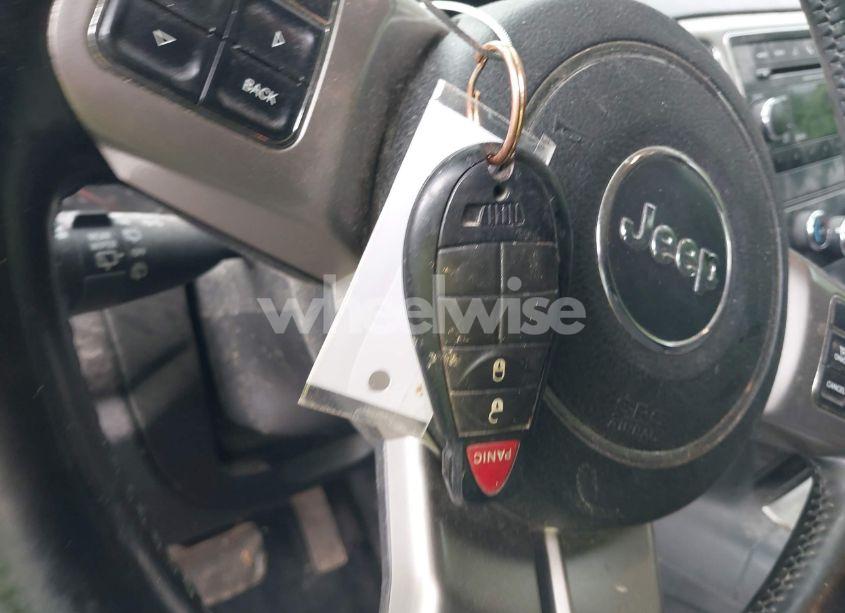 Photo 11 of 2012 Jeep Grand CHEROKEE LAREDO (VIN 1C4RJFAG2CC207883)