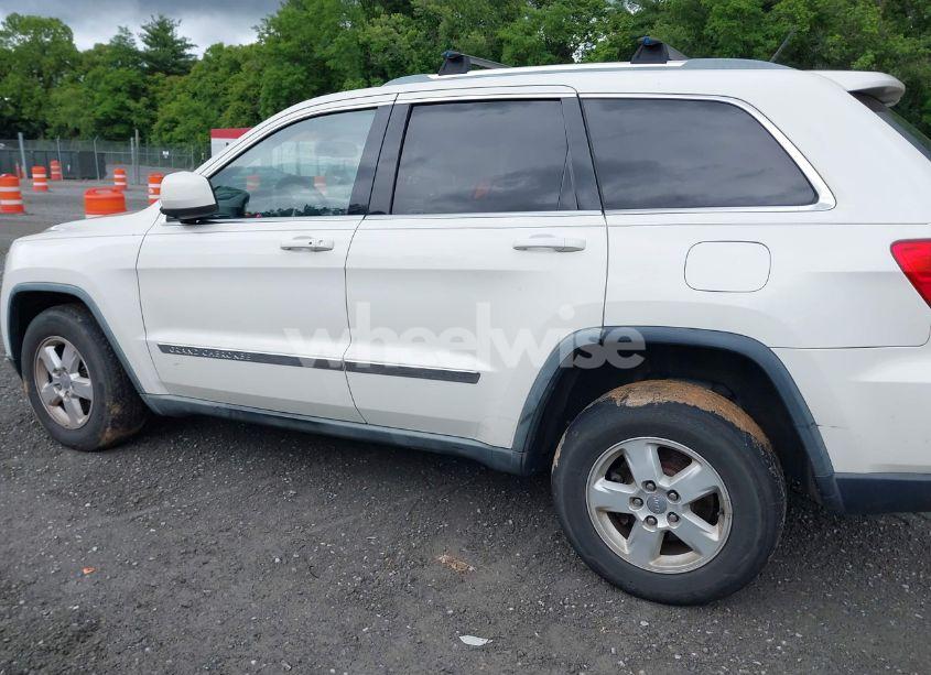 Photo 14 of 2012 Jeep Grand CHEROKEE LAREDO (VIN 1C4RJFAG2CC207883)