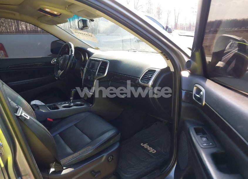 Photo 5 of 2012 Jeep Grand CHEROKEE LAREDO (VIN 1C4RJFAG2CC269154)