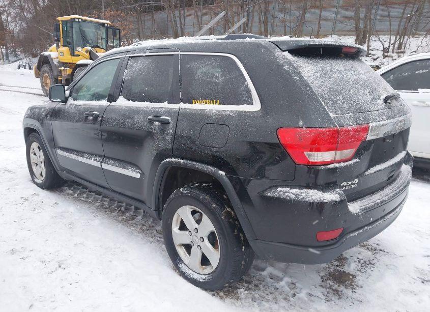 Photo 3 of 2012 Jeep Grand CHEROKEE LAREDO (VIN 1C4RJFAG2CC343673)