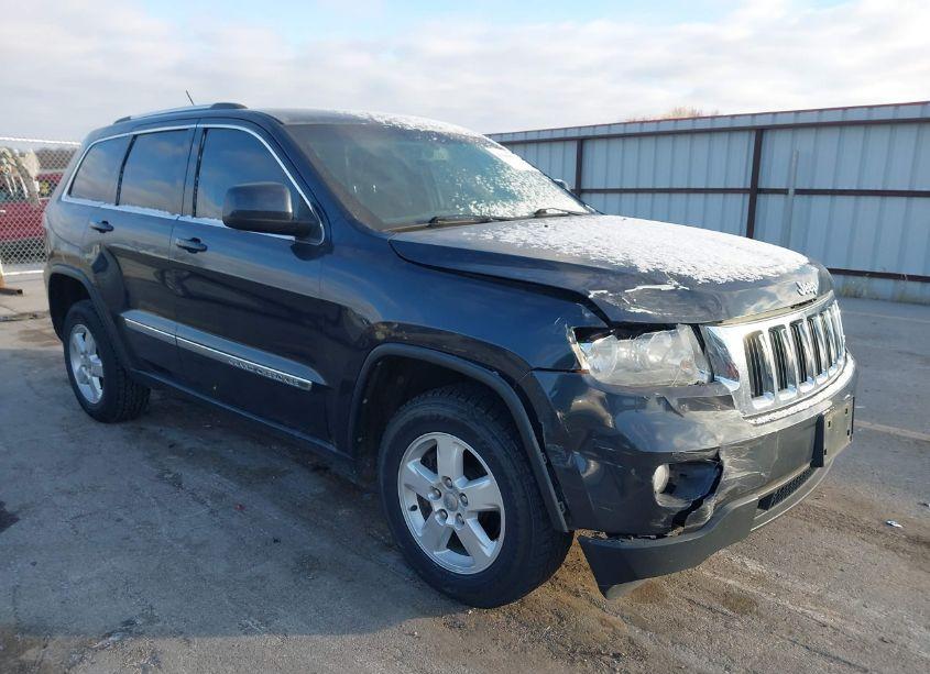 2013 Jeep Grand CHEROKEE LAREDO (VIN 1C4RJFAG2DC506663) main photo