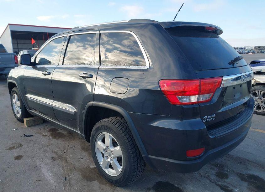 Photo 3 of 2013 Jeep Grand CHEROKEE LAREDO (VIN 1C4RJFAG2DC506663)