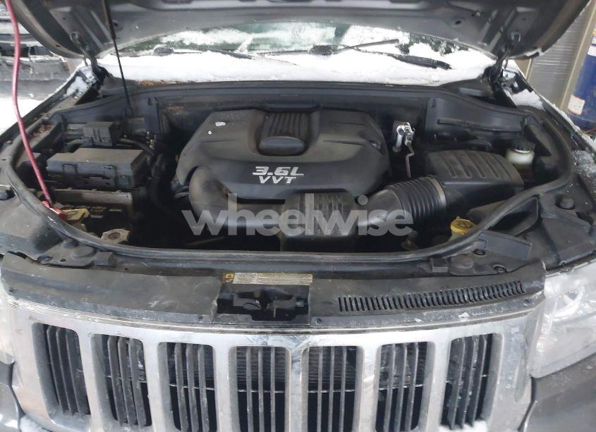 Photo 10 of 2013 Jeep Grand CHEROKEE LAREDO (VIN 1C4RJFAG2DC507344)