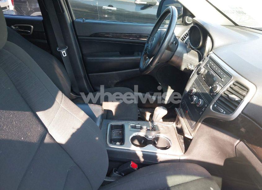 Photo 5 of 2013 Jeep Grand CHEROKEE LAREDO (VIN 1C4RJFAG2DC634160)