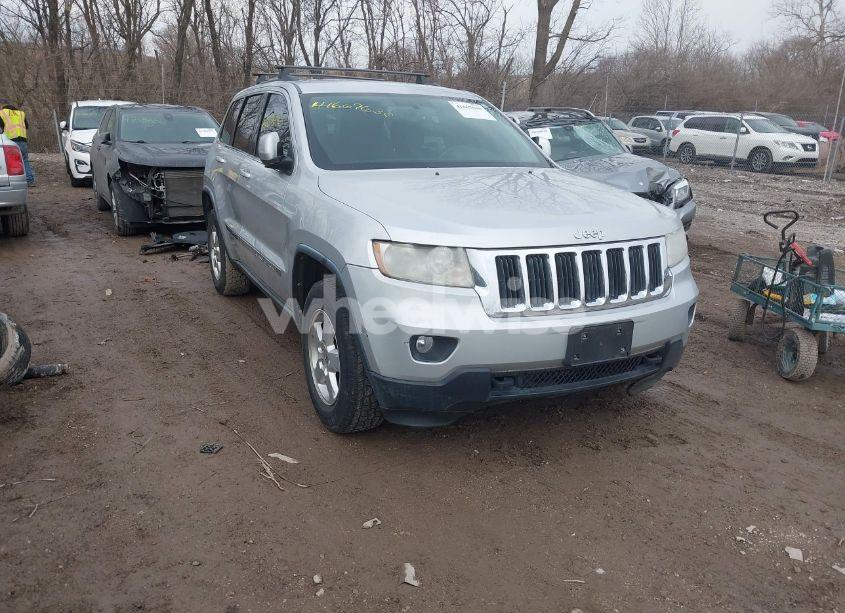 2013 Jeep Grand CHEROKEE LAREDO (VIN 1C4RJFAG2DC642050) main photo