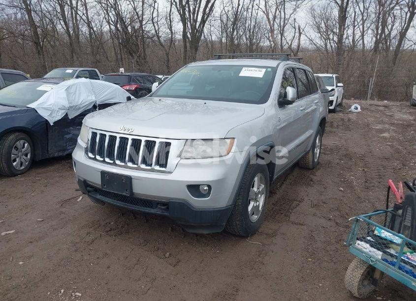 Photo 2 of 2013 Jeep Grand CHEROKEE LAREDO (VIN 1C4RJFAG2DC642050)