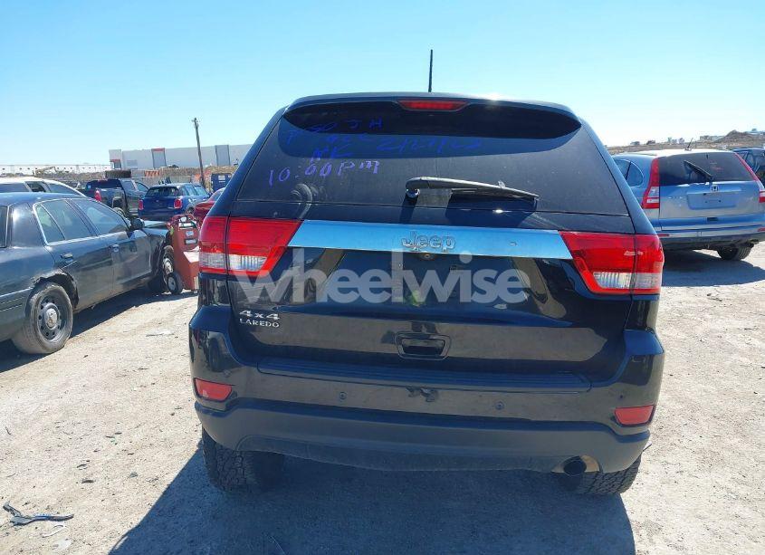 Photo 16 of 2013 Jeep Grand CHEROKEE LAREDO (VIN 1C4RJFAG2DC643926)