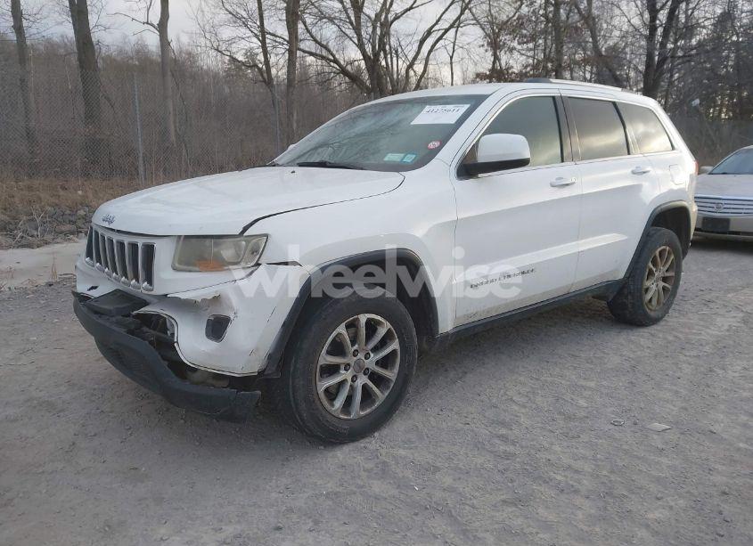 Photo 2 of 2014 Jeep Grand CHEROKEE LAREDO (VIN 1C4RJFAG2EC119094)