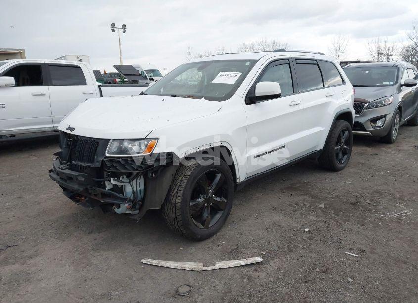 Photo 2 of 2014 Jeep Grand CHEROKEE LAREDO (VIN 1C4RJFAG2EC132444)