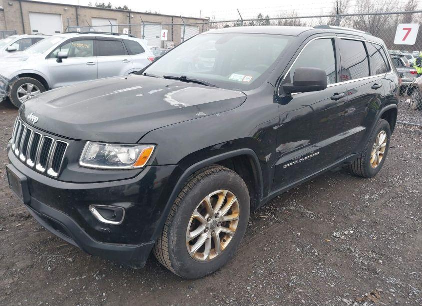 Photo 2 of 2014 Jeep Grand CHEROKEE LAREDO (VIN 1C4RJFAG2EC144089)
