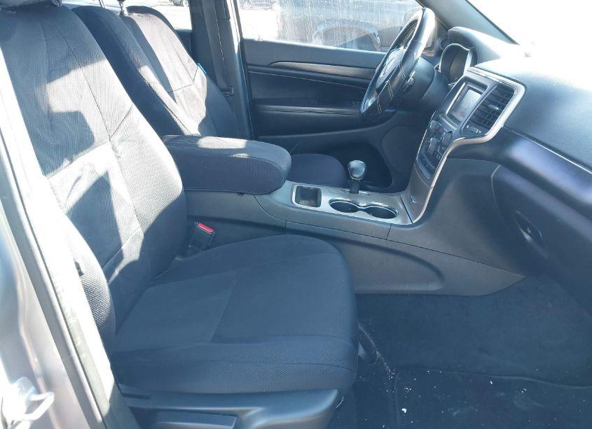 Photo 5 of 2014 Jeep Grand CHEROKEE LAREDO (VIN 1C4RJFAG2EC186231)