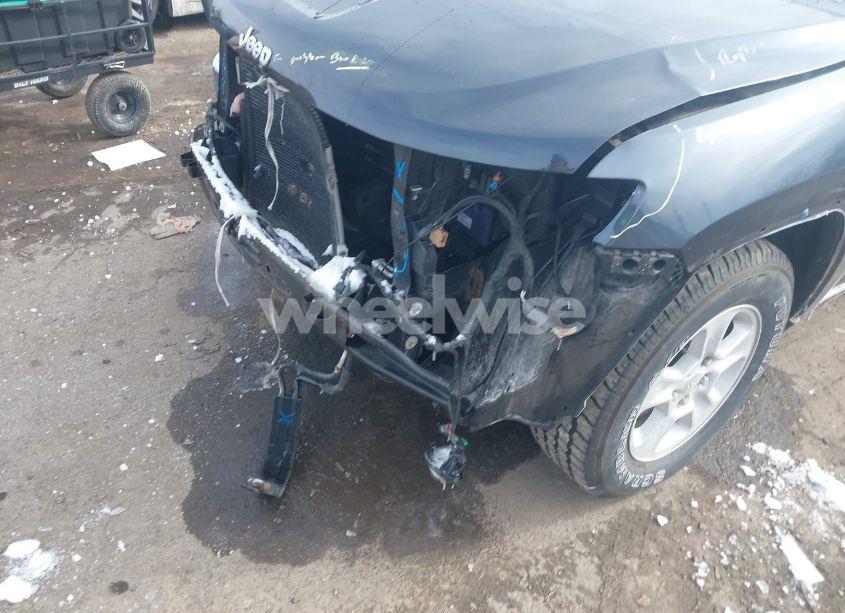 Photo 6 of 2014 Jeep Grand CHEROKEE LAREDO (VIN 1C4RJFAG2EC371668)