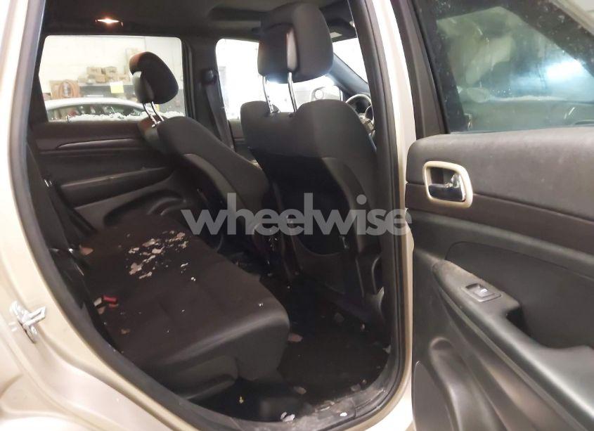 Photo 8 of 2014 Jeep Grand CHEROKEE LAREDO (VIN 1C4RJFAG2EC533539)