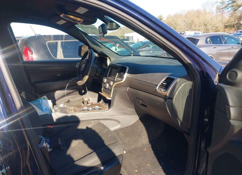 Photo 5 of 2015 Jeep Grand CHEROKEE LAREDO (VIN 1C4RJFAG2FC100093)