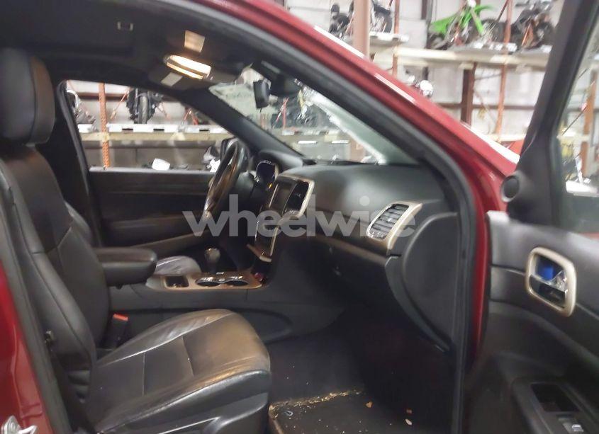 Photo 5 of 2015 Jeep Grand CHEROKEE LAREDO (VIN 1C4RJFAG2FC168457)