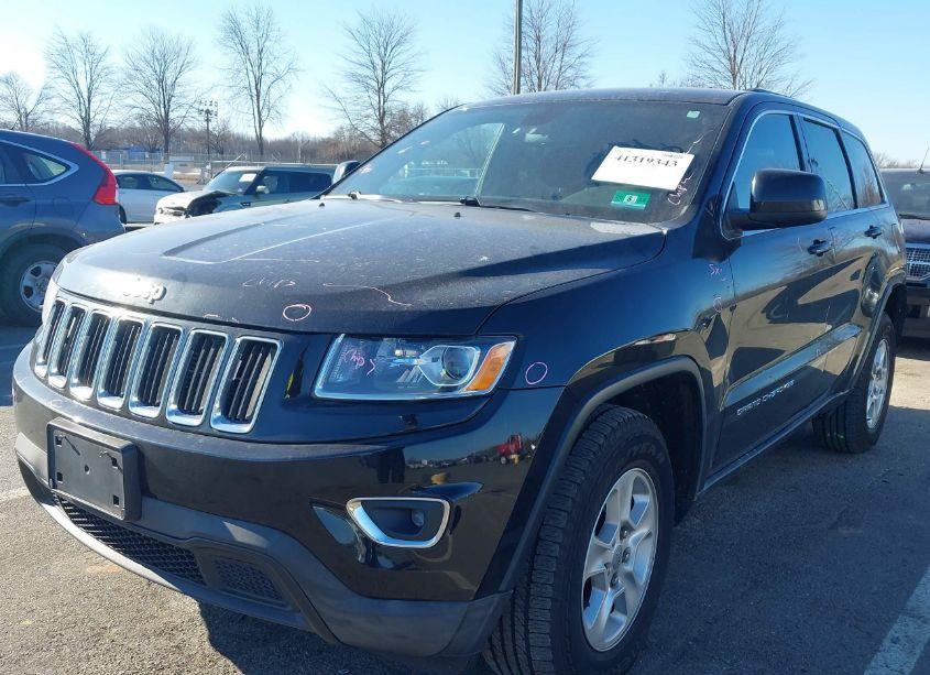 Photo 2 of 2015 Jeep Grand CHEROKEE LAREDO (VIN 1C4RJFAG2FC602196)