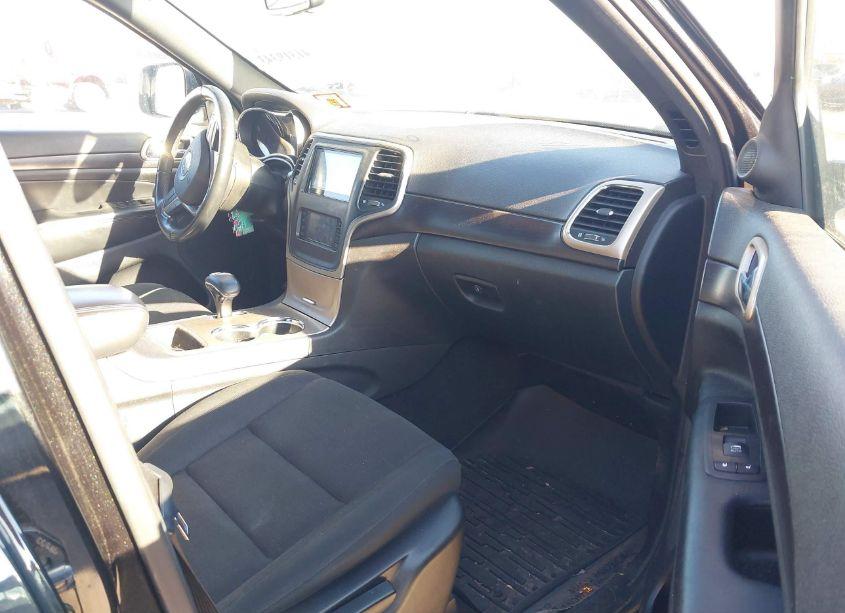 Photo 5 of 2015 Jeep Grand CHEROKEE LAREDO (VIN 1C4RJFAG2FC602196)