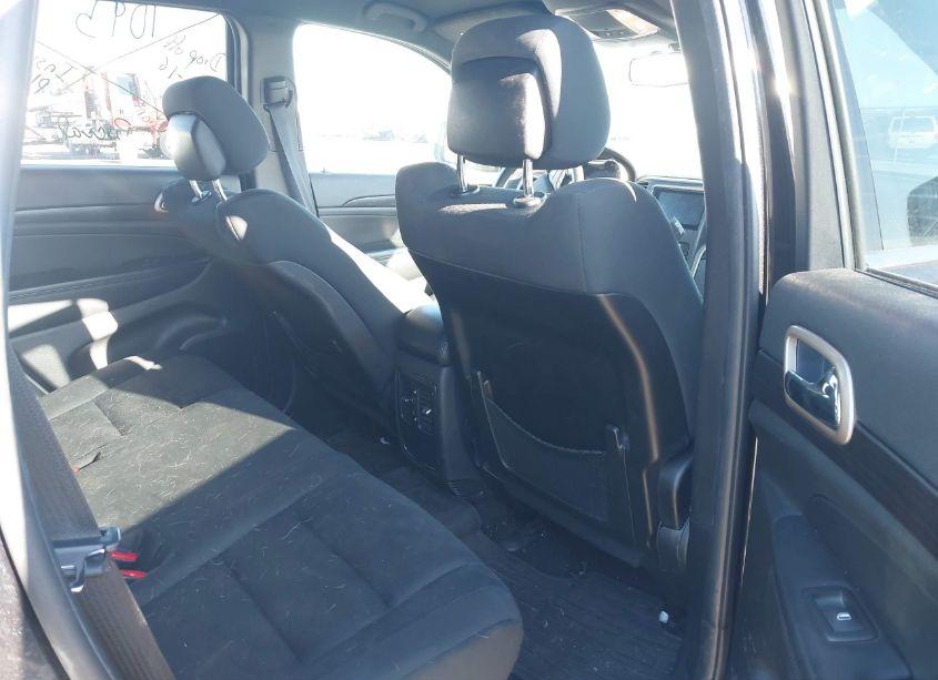 Photo 8 of 2015 Jeep Grand CHEROKEE LAREDO (VIN 1C4RJFAG2FC602196)