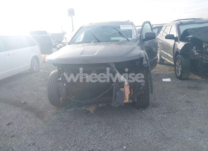 Photo 12 of 2017 Jeep Grand CHEROKEE 75TH ANNIVERSARY EDITION 4X4 (VIN 1C4RJFAG2HC674504)