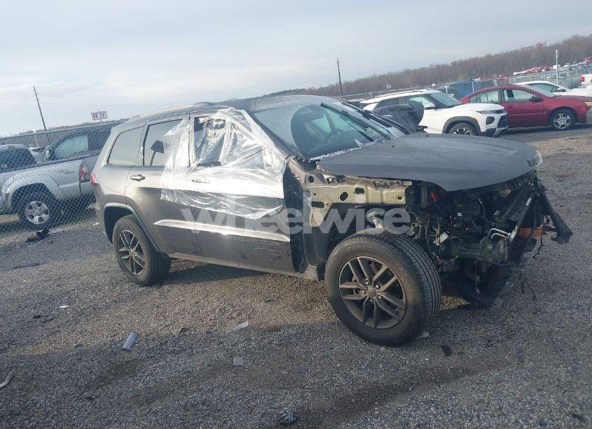 Photo 13 of 2017 Jeep Grand CHEROKEE 75TH ANNIVERSARY EDITION 4X4 (VIN 1C4RJFAG2HC674504)