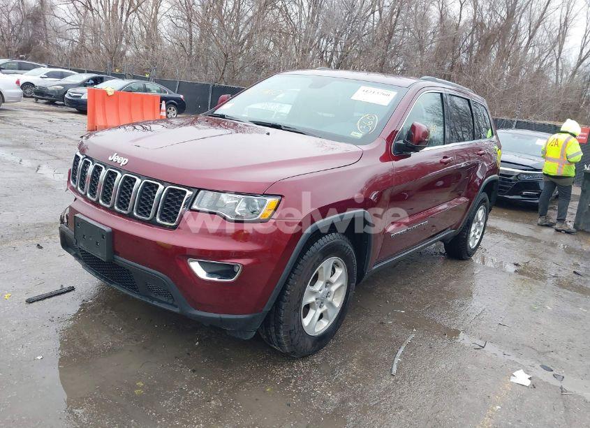 Photo 2 of 2017 Jeep Grand CHEROKEE LAREDO 4X4 (VIN 1C4RJFAG2HC682716)