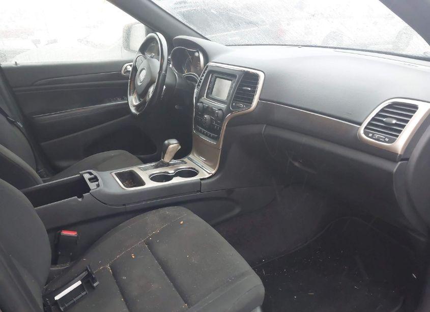 Photo 5 of 2017 Jeep Grand CHEROKEE LAREDO 4X4 (VIN 1C4RJFAG2HC782380)