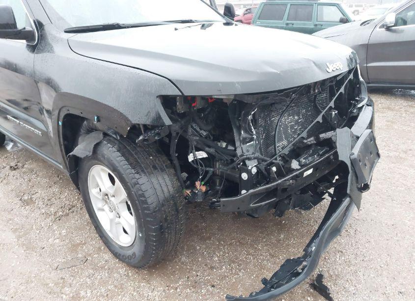 Photo 6 of 2017 Jeep Grand CHEROKEE LAREDO 4X4 (VIN 1C4RJFAG2HC782380)