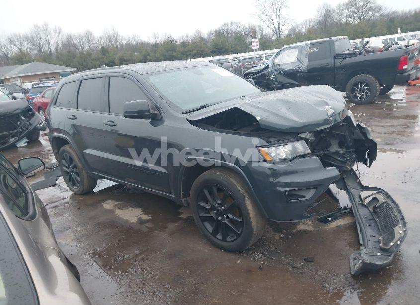 Photo 14 of 2017 Jeep Grand CHEROKEE ALTITUDE 4X4 (VIN 1C4RJFAG2HC865808)