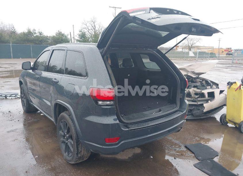 Photo 3 of 2017 Jeep Grand CHEROKEE ALTITUDE 4X4 (VIN 1C4RJFAG2HC865808)