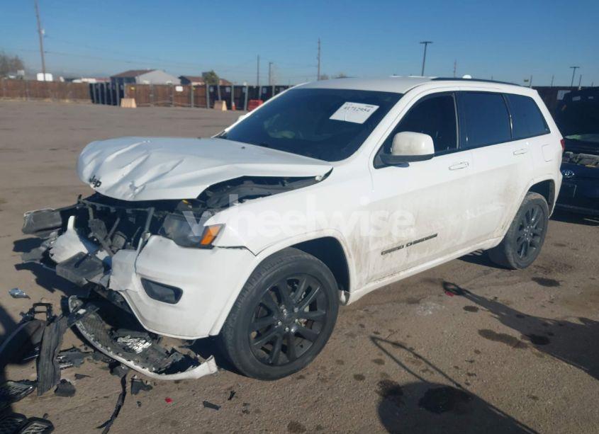 Photo 2 of 2017 Jeep Grand CHEROKEE ALTITUDE 4X4 (VIN 1C4RJFAG2HC876727)