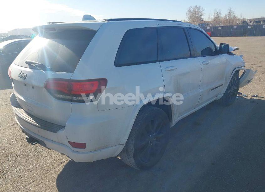 Photo 4 of 2017 Jeep Grand CHEROKEE ALTITUDE 4X4 (VIN 1C4RJFAG2HC876727)